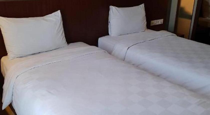 D'Anaya Hotel Bogor Extérieur photo